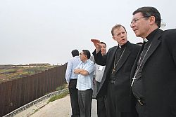 Bishop Wester participates in border discussion 
