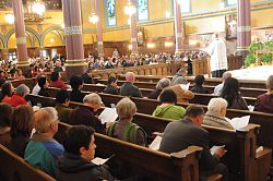 New Roman Missal changes go smoothly in diocese