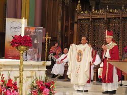 Comunidad de Hispanos/Latinos se despiden del Arzobispo electo Wester