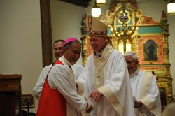 El Arzobispo Wester es instalado en Santa Fe