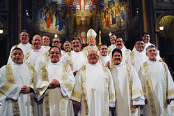 Emotiva ordenación de 15 diáconos para la diócesis de Salt Lake City