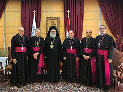 El Obispo Solis visita el Líbano