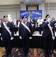 Los Caballeros de Colón de Cuarto Grado estrenan uniformes