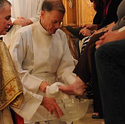 Bishop Wester celebrates the Mass of the Lord's Supper