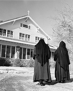 Carmelites nuns have colorful history in Utah 