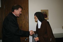  Las Carmelitas de Utah desean lo mejor para el Arzobispo electo Wester 