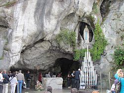 Virtual pilgrimage to Lourdes grotto at St. John the Baptist Parish