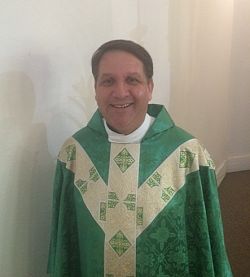 El padre Vialpando regresa a su parroquia natal 