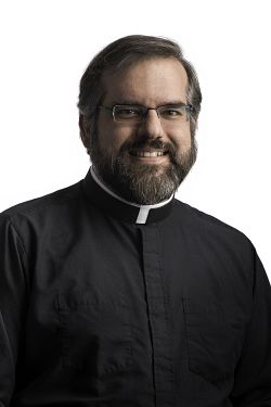 Nuevas asignaciones /Padre Christopher Gray