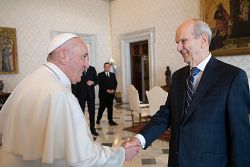 El Papa Francisco se reune con Russell M. Nelson