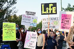 Catholics Offer Pro-life Message Outside Vice-presidential Debate Site