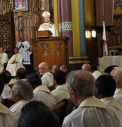 Bishop Solis at Chrism Mass: Pray for our priests