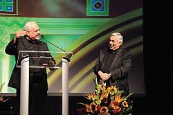 Se establece un fondo en honor a Msgr. Mayo