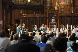 Father David Trujillo offers Thanksgiving Mass in the Cathedral