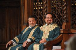 El Padre Trujillo celebra en la Catedral de la Magdalena