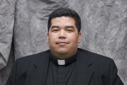 El Padre  Cerón es asignado como Párroco de  Saint Elizabeth
