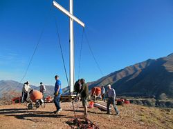 Un Proyecto restaura la Cruz ubicada en la Colina Domínguez en Spanish Fork