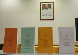 Church leaders hail exhortation's mercy but caution against hurried reading of Pope Francis' words