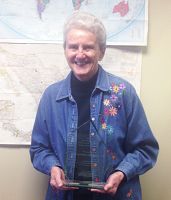 Holy Cross attorney honored by Prelaw Club