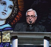 Bishop's Dinner: Fundraiser introduces Bishop Oscar A. Solis to area's wider faith community