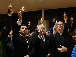 Vigilia en honor de las víctimas del tiroteo en Sinagoga