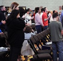 Construyendo puentes culturales para crear una sola comunidad parroquial
