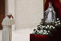 Pope composes prayers for end of pandemic to be recited after rosary