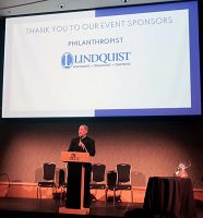 Dream builders ayuda a que Catholic Community Services alimente al hambriento