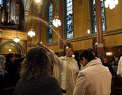 Bishop Solis opens Jubilee Year in Utah