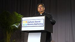Whats involved in resettling refugees? Catholic leaders share the Churchs work
