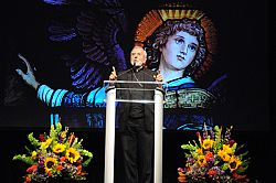 La Catedral es celebrada durante el 'Bishop's Dinner'