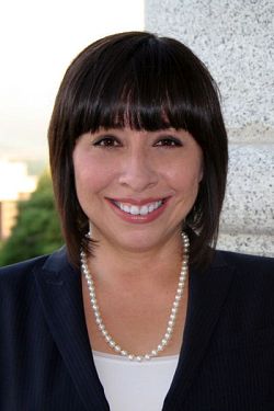 La demócrata  Angela Romero gana el  Distrito 26