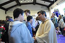 Parishioners bid farewell to Dominican Father Peter Do