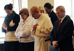 Mormons, Catholics express common joy at the coming of Christ during an interfaith service