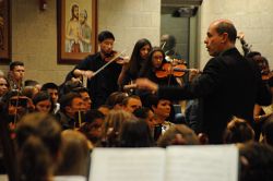Dan inicio a celebraciones del 75 aniversario en  Saint Thomas Aquinas