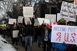 Hundreds in Ogden turn out to support refugees