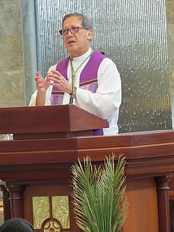 Bishop Solis at RCIA retreat: 'Do not be embarrassed to have Christ in your heart'