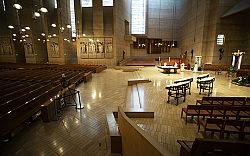 U.S. bishops deliver Easter messages of hope to online congregations