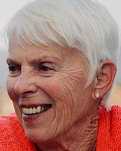 Nancy Louise Hoffmann Leary 