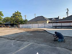 Expanden el estacionamiento de la parroquia, más lugares para estacionarse y mayor seguridad
