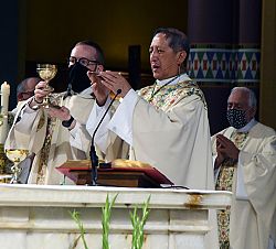 Seminarista es ordenado como diácono