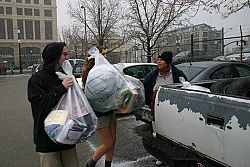 Programas ayudan a los más necesitados en la temporada festiva