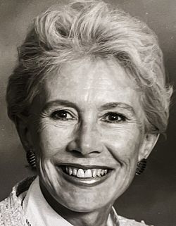Lois Nadine Lyngle
