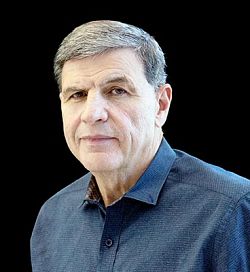 Director de la preparatoria Católica de Juan Diego revive premio nacional
